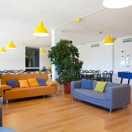Aig Hotel 3*
